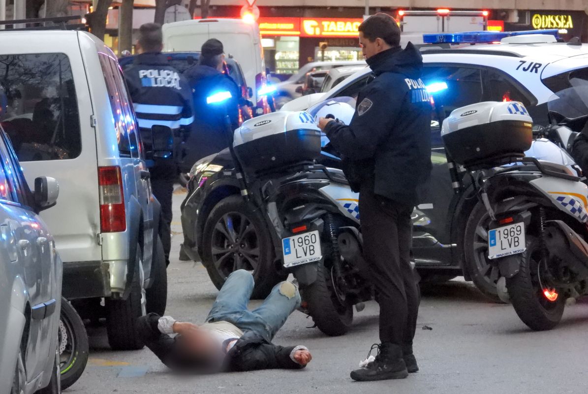Dos detenidos tras dar una brutal paliza a un hombre en la plaza de las Columnas de Palma