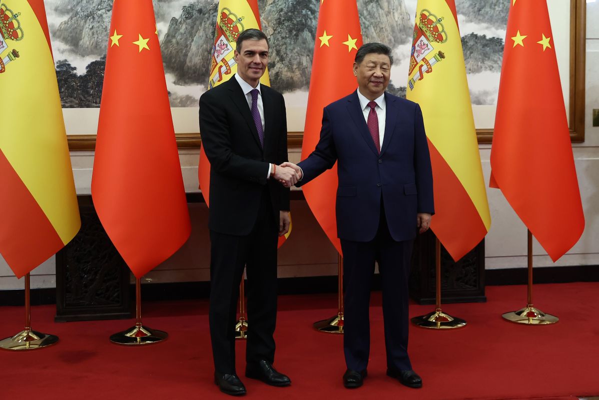 S&#225;nchez traslada a Xi Jinping que Espa&#241;a considera a China un socio clave para la UE