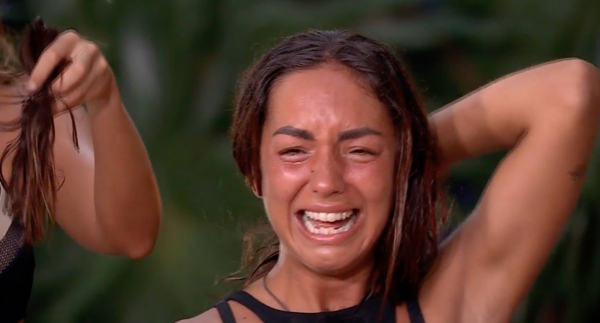 El radical cambio de 'look' de Anita tras cortarse el pelo entre lágrimas: 