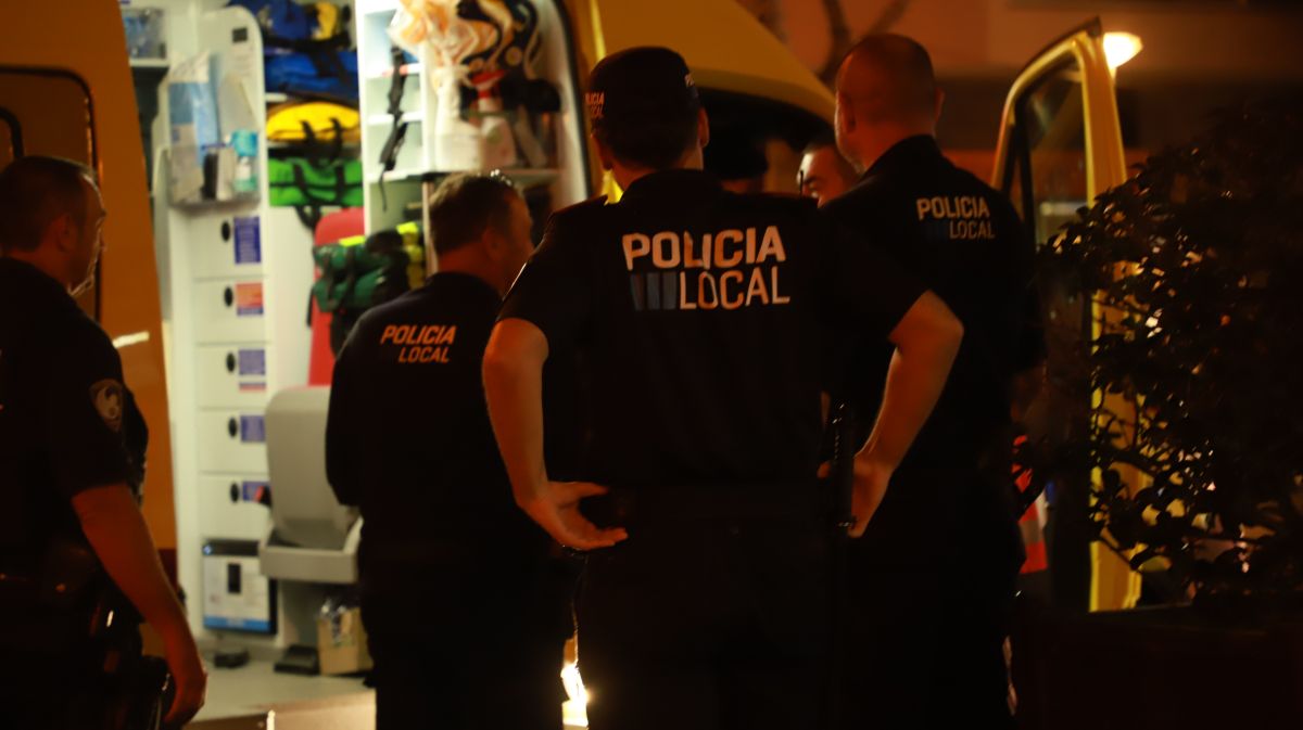 Detenidos dos hombres por agredir a varios policías durante una pelea en Palma