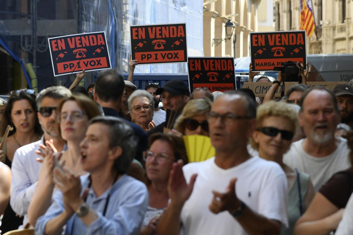 El Parlament aprueba la controvertida 'ley de suelo' en Baleares