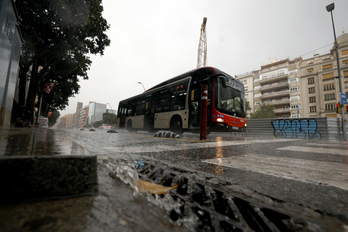 Dos personas, desaparecidas al ser arrastradas por un río tras el paso de la DANA en Cataluña