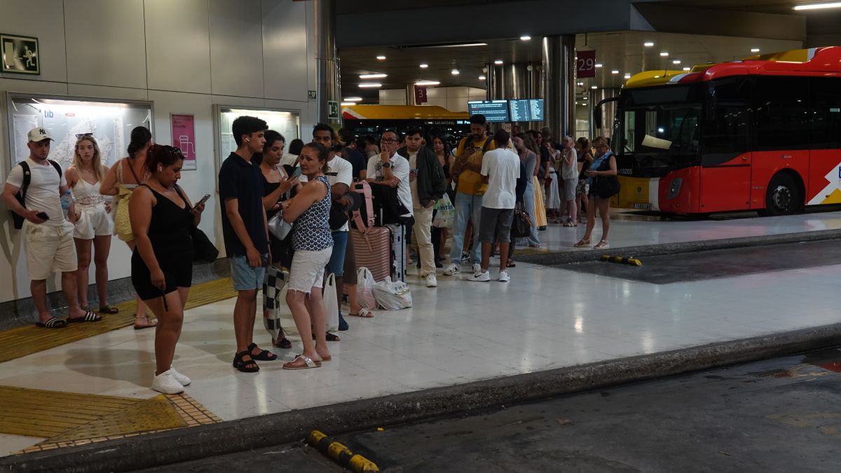 El sindicato de trabajadores del TIB niega cualquier acercamiento con la patronal en plena huelga indefinida