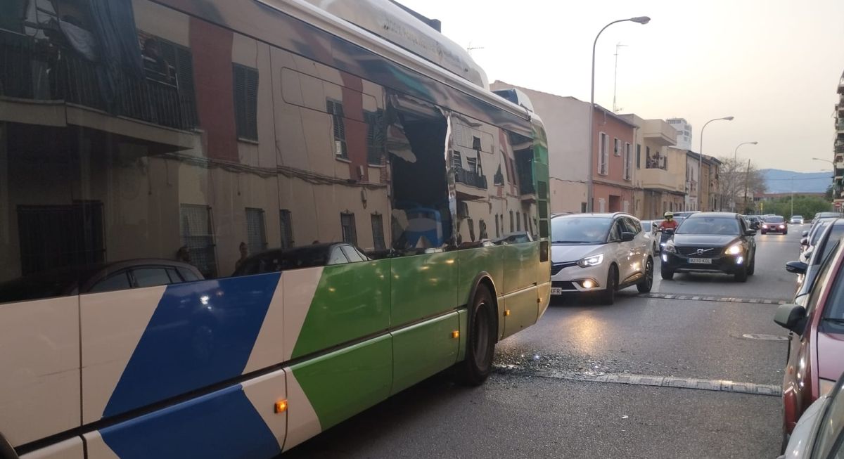Un violento hombre despechado provoca la furia de los vecinos de Son Cladera