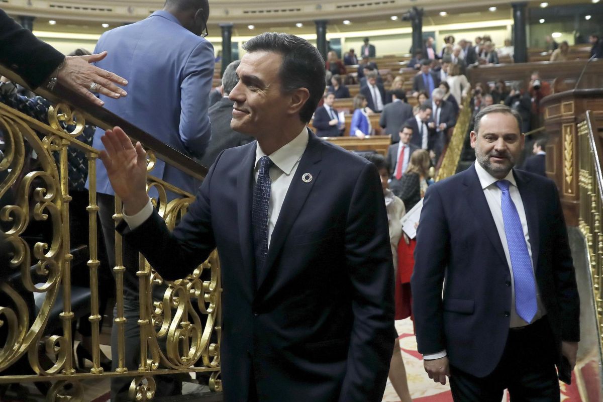 Sánchez acusa a Ábalos de difundir 