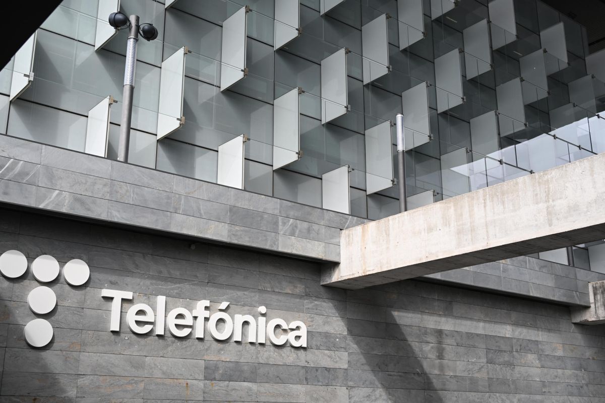 Teléfonica reduce el impacto de los ERE y UGT da luz verde al acuerdo