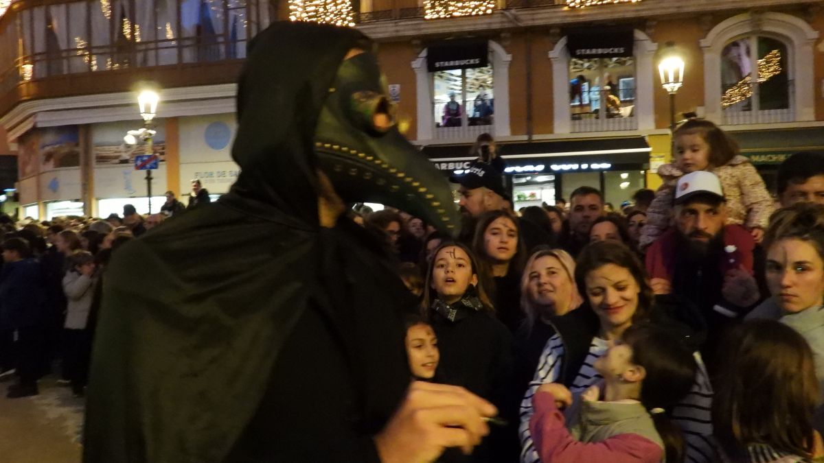 Ratas, máscaras de pesadilla y reliquias: Palma celebra 'El Dia de la Pesta'