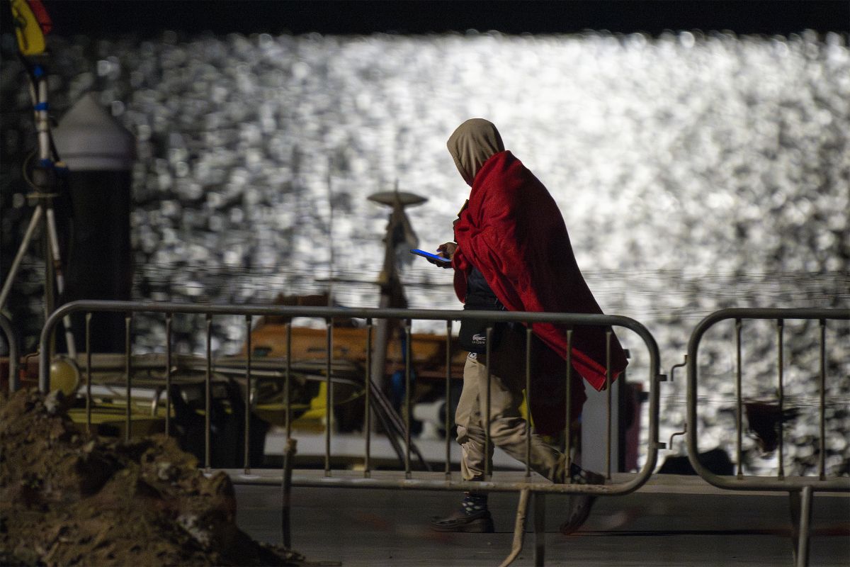 Llegan a España 1.370 inmigrantes irregulares en los primeros 15 días del año