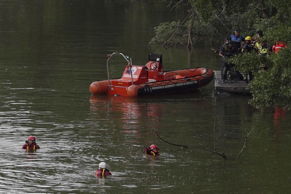 Buscan por segundo día a un desaparecido en el río Pisuerga a su paso por Valladolid
