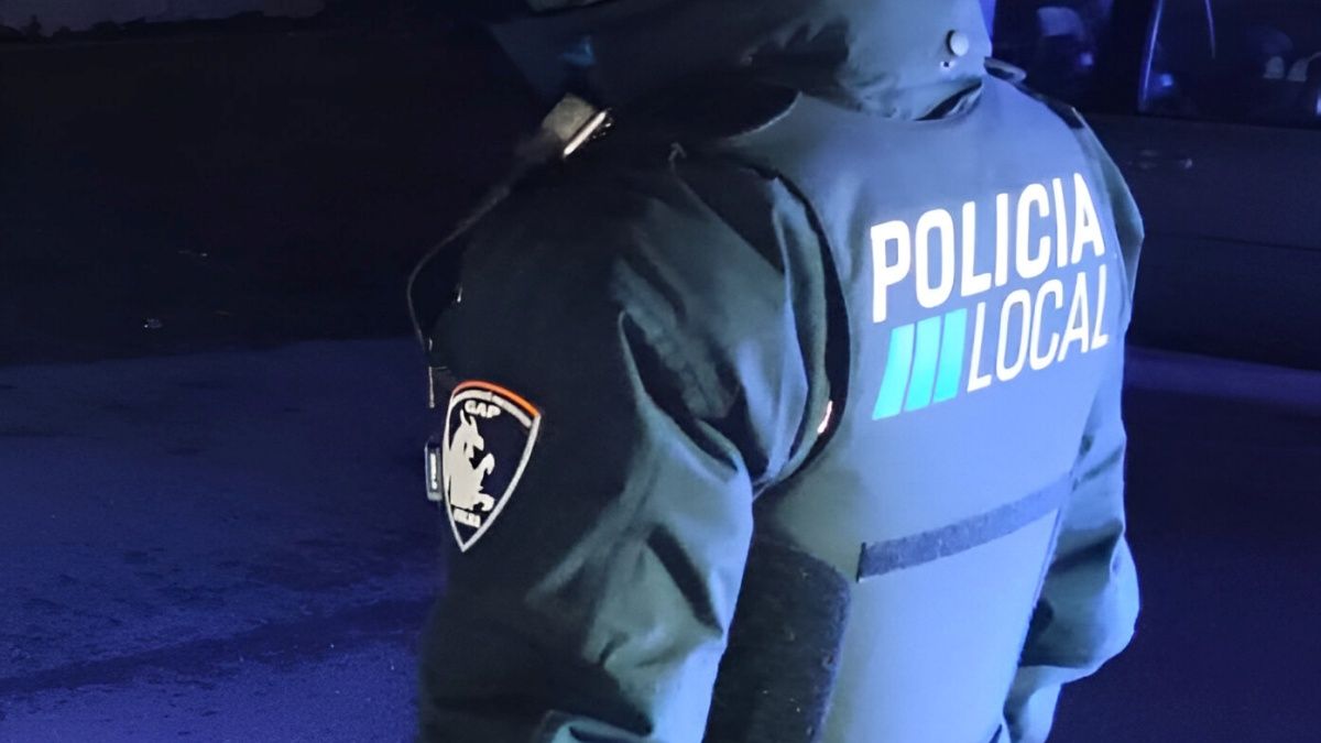 Disuelta una concentración de más de 300 personas y 40 coches en un polígono de Palma