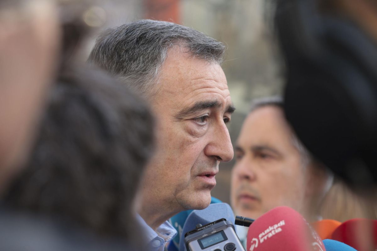 El presidente del PNV, Aitor Esteban, da por terminada la legislatura