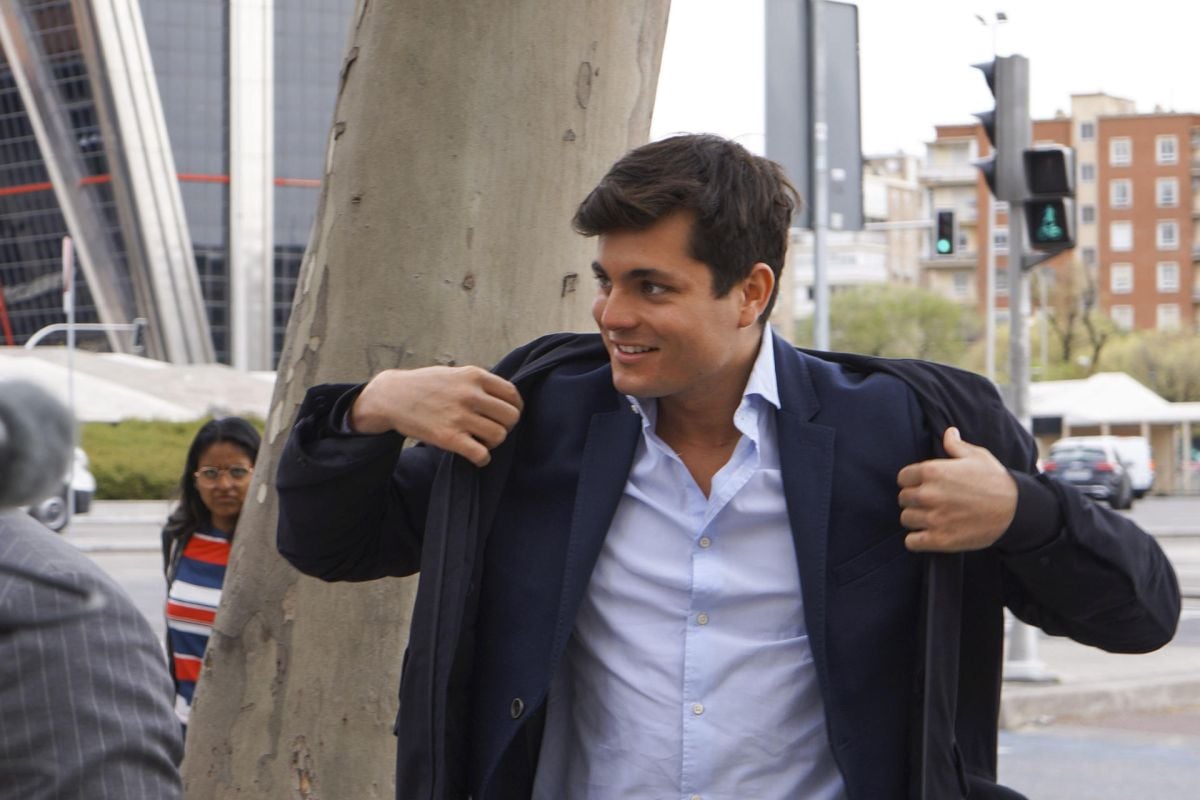 La jueza retira la orden de detención contra Vito Quiles