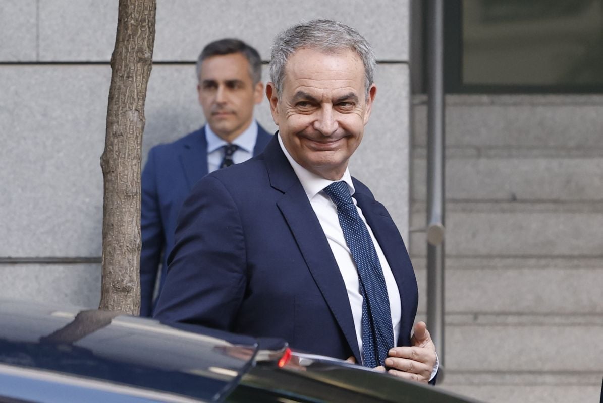 Hacienda abre inspecciones fiscales a Zapatero y a sus hijas