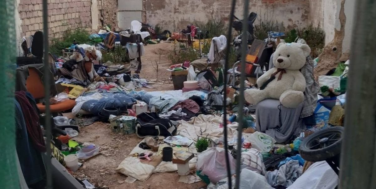 "Solo me separa una pared de lo que pueda pasar": un asentamiento en Pere Garau lleva al límite a los vecinos