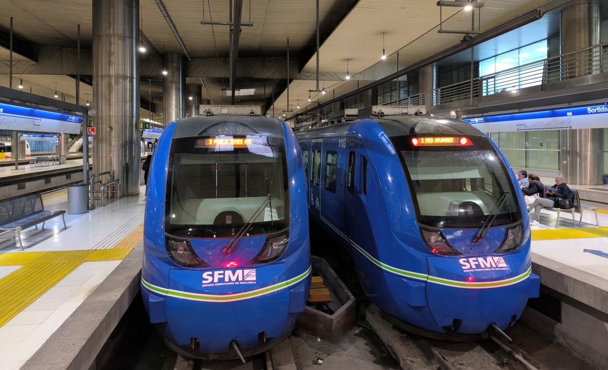 El drástico tijeretazo en el tren de Mallorca en agosto indigna a los pasajeros
