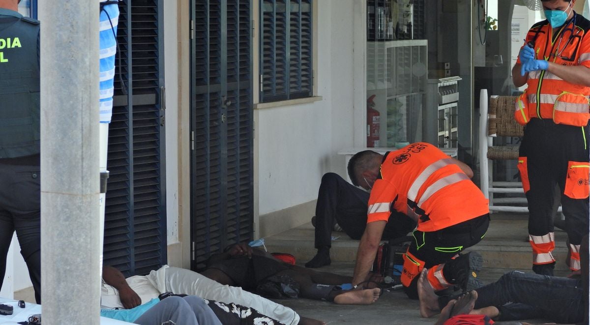 Otros 18 muertos en una patera rescatada en la costa de Santanyi