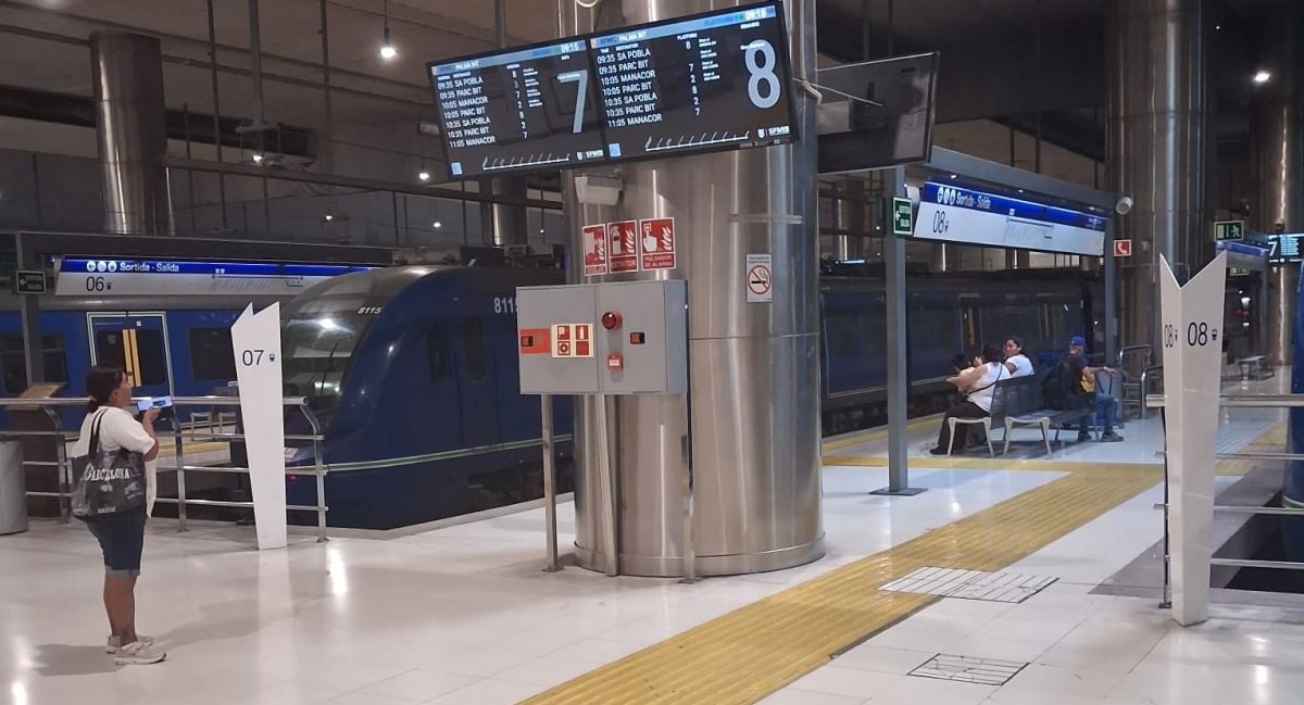Los usuarios del tren de Mallorca critican los servicios mínimos: "Es un desastre"