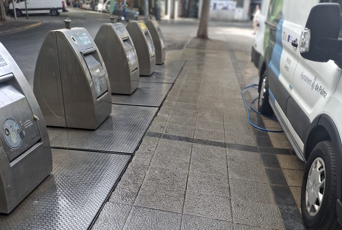 Emaya retira más de 21 toneladas de residuos en diferentes barriadas de Palma