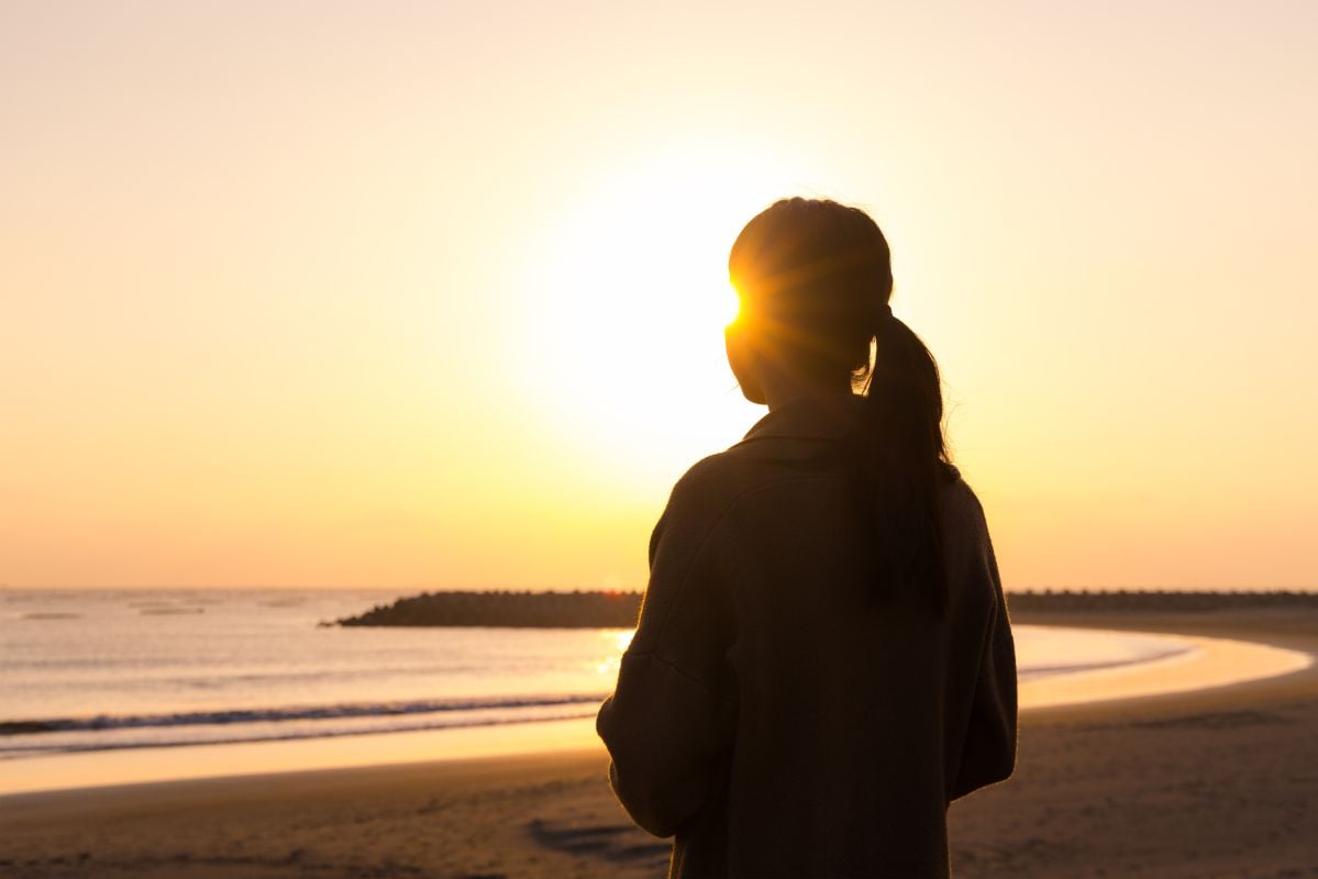 No sentir dolor no significa estar a salvo: el riesgo de mirar al Sol
