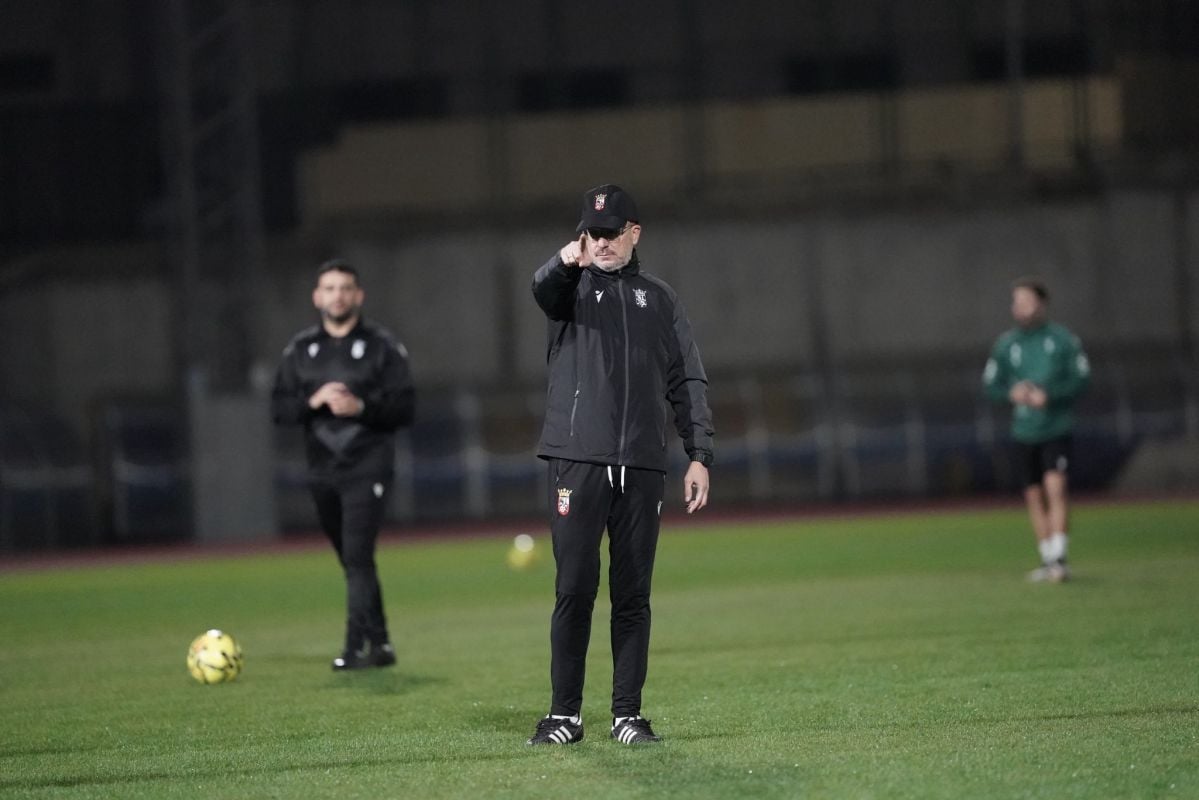 El entrenador del Ceuta, rival del Mallorca esta temporada, asegura que "si fuera por mi, no jugaría"