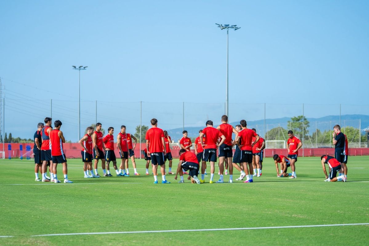 RCD Mallorca - Real Valladolid: Comienza un largo camino para regresar a Primera División
