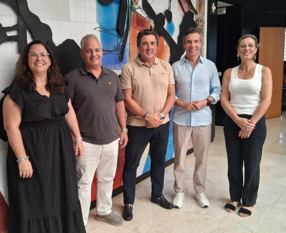 Calvià firma un convenio con la Asociación de Jóvenes Empresarios para impulsar el tejido empresarial del municipio