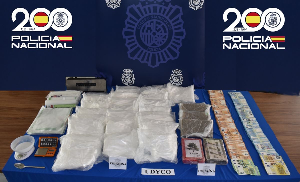 Detenido en Ibiza por ocultar cocaína y ketamina en la "caleta" electrónica de un coche en un garaje