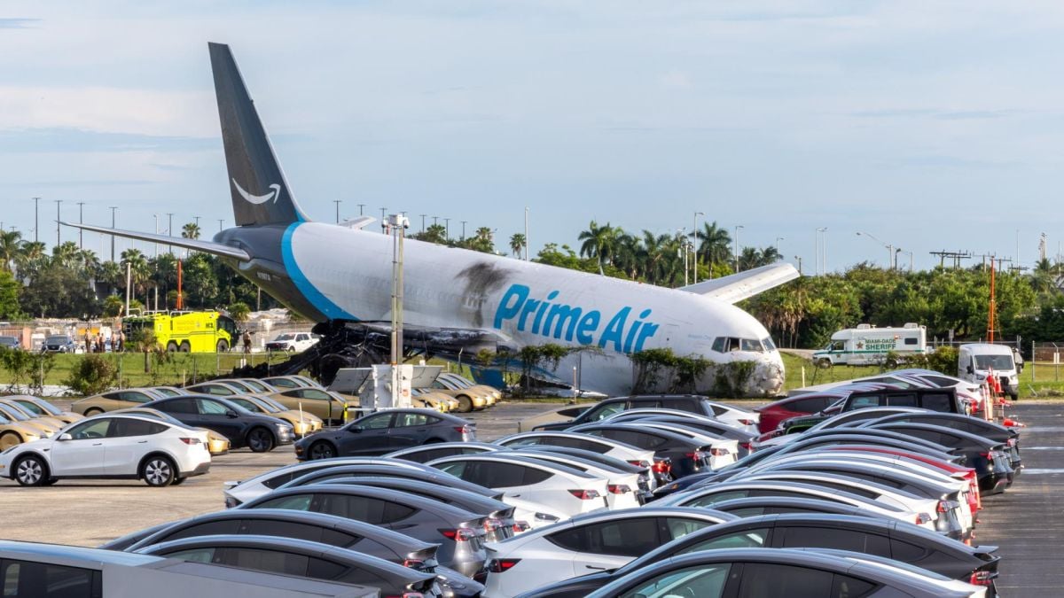 Al menos cinco muertos en el accidente de avión que se salió de la pista e impactó contra vehículos en Miami