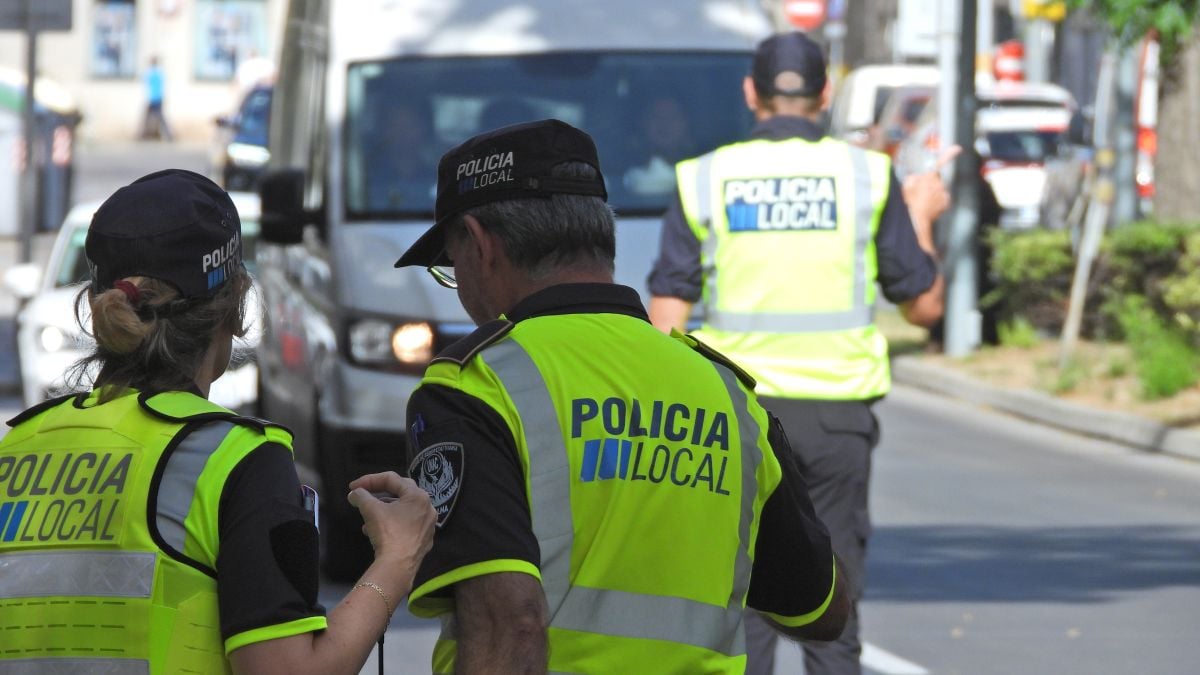 Cortes de tráfico y desvíos en la EMT en Palma por el concierto gratuito de Rels B en el Parc de la Mar
