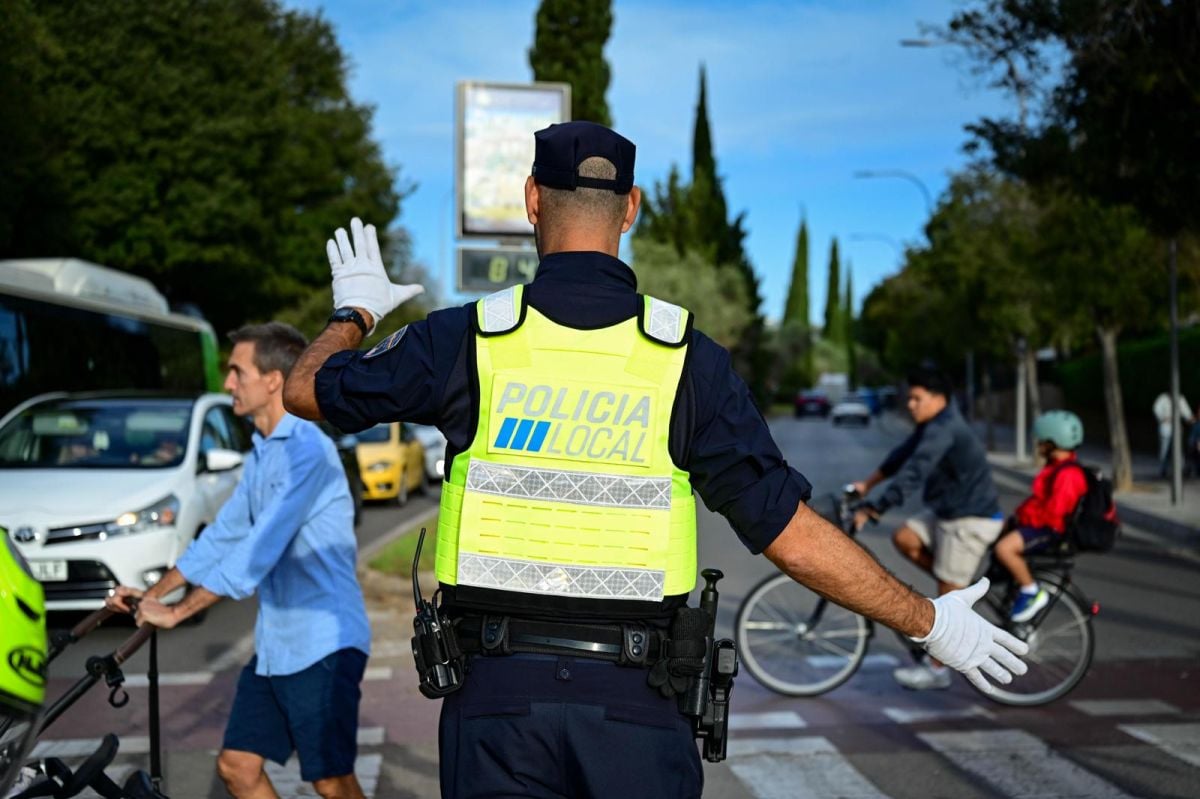 Palma despliega 165 policías en 140 puntos de control y refuerza el EMT por el inicio del curso escolar